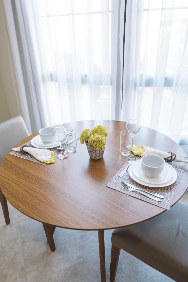Q Jacques Pilon Apartment *