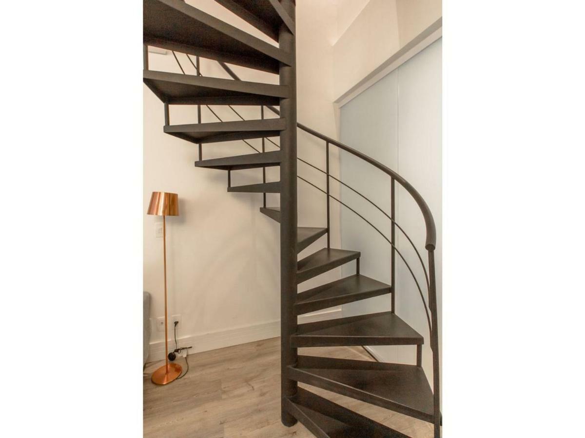 Vn Gomes De Carvalho Apartment
